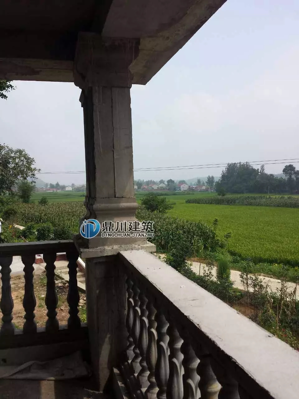 主體37萬的二層自建房設計，實拍美到爆，配上歐式構件更有檔次！